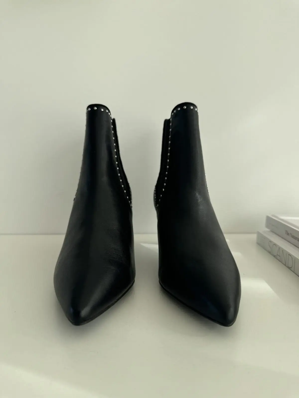 SOLSANA Pointed Heeled Boots