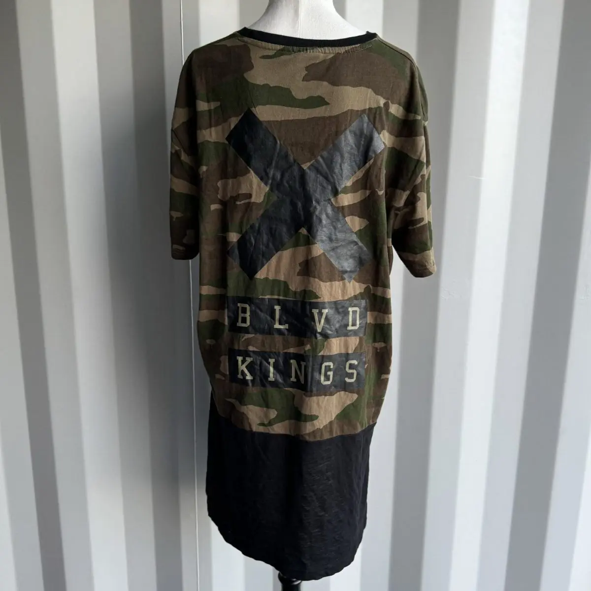 BLVD Kings Long T-shirt