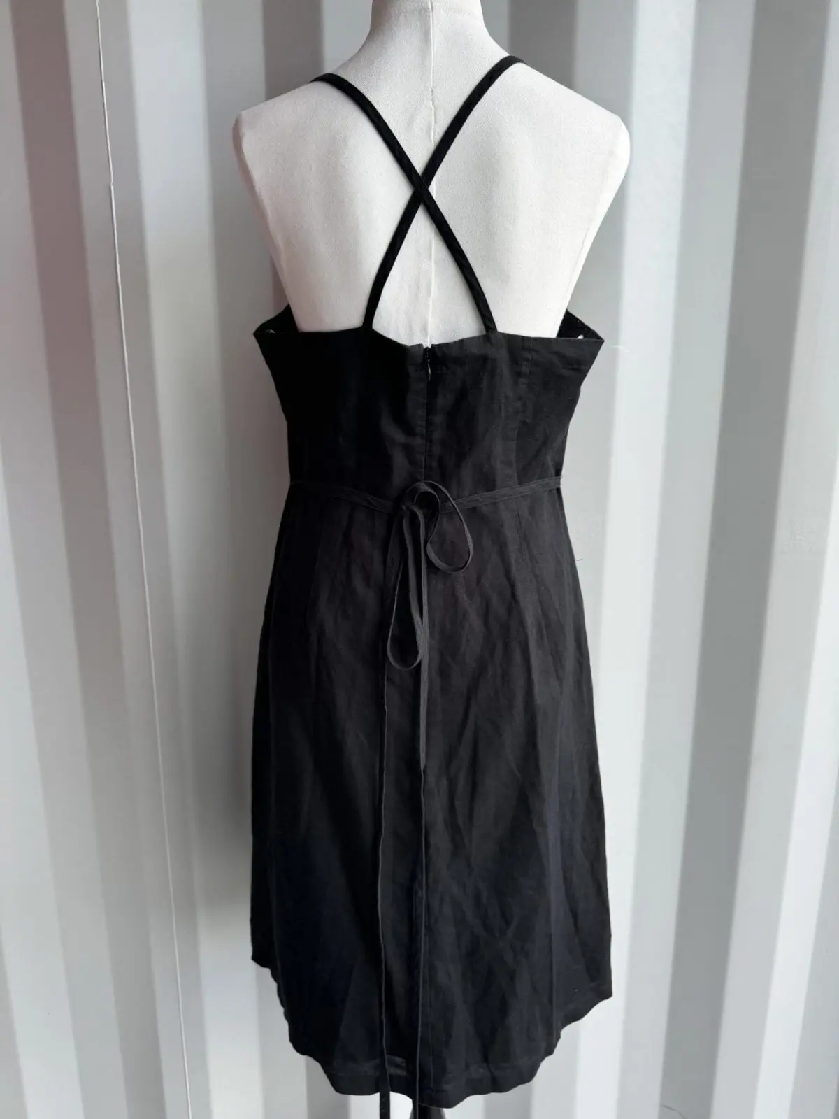 COUNTRY ROAD Black Halter Dress