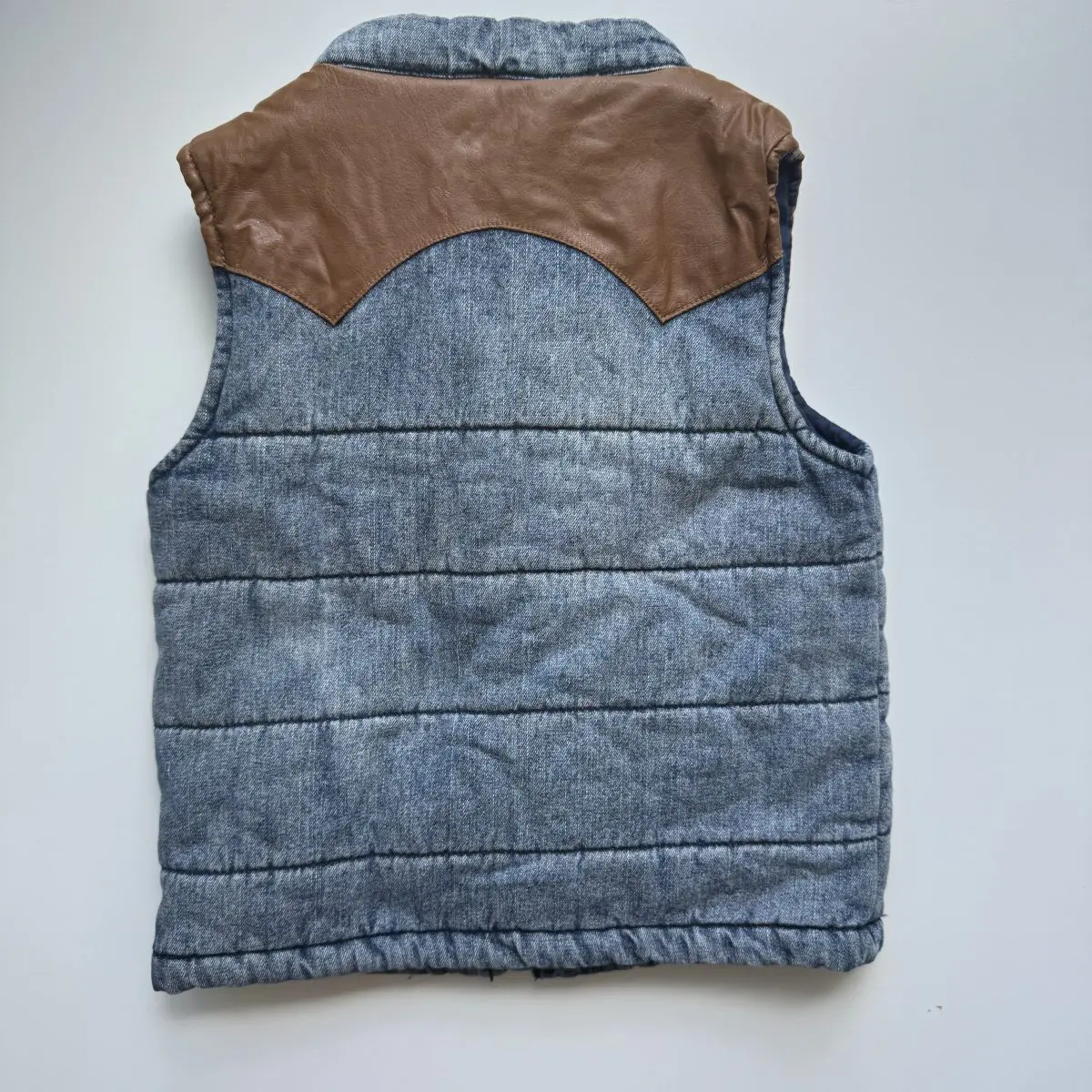 COUNTRY ROAD Boys Vest -Like New