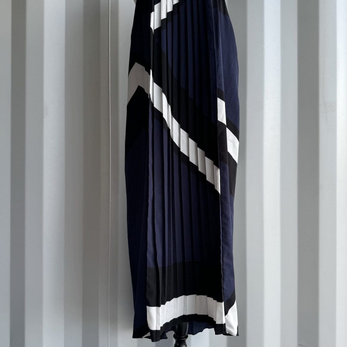 COUNTRY ROAD Maxi dress pleated