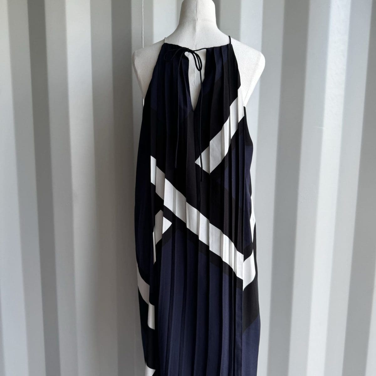 COUNTRY ROAD Maxi dress pleated