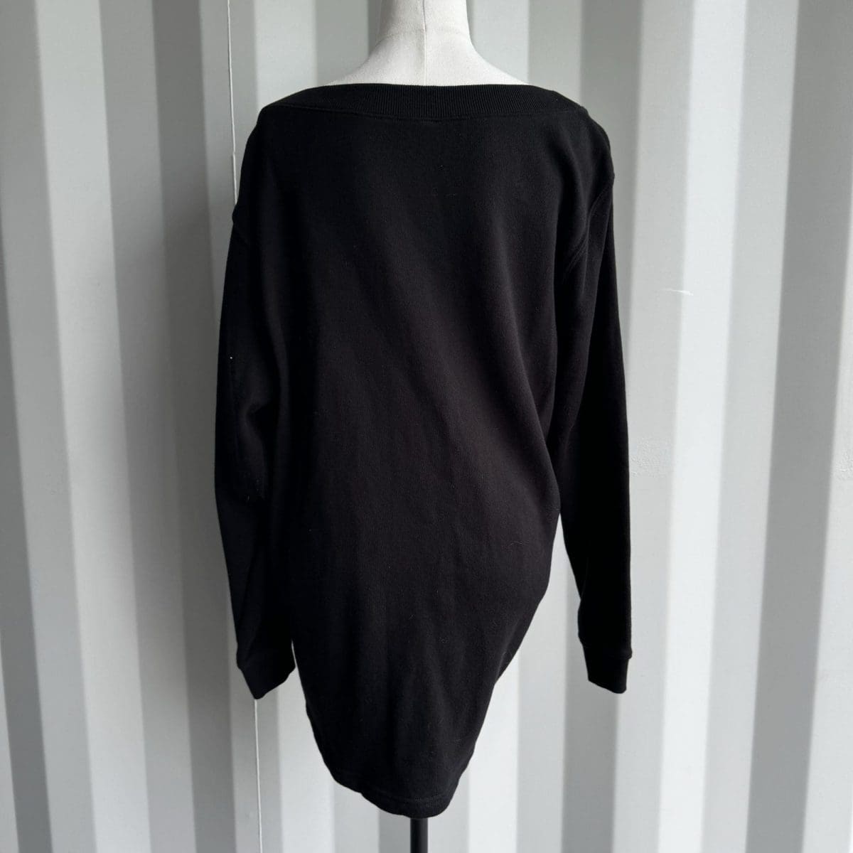 COUNTRY ROAD Black Jumper with Ruching and White Bow