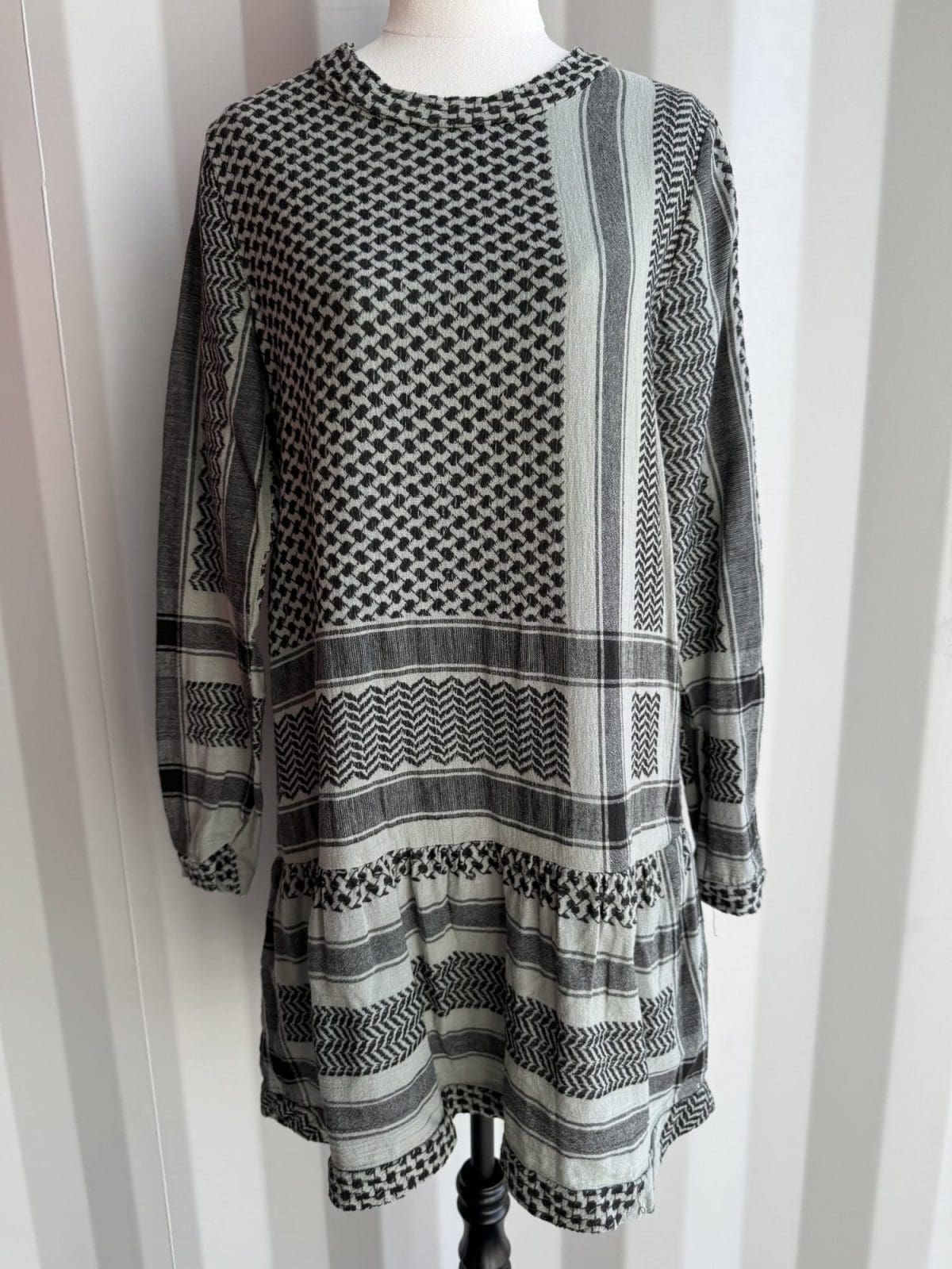 Cecilie Copenhagen long sleeve dress