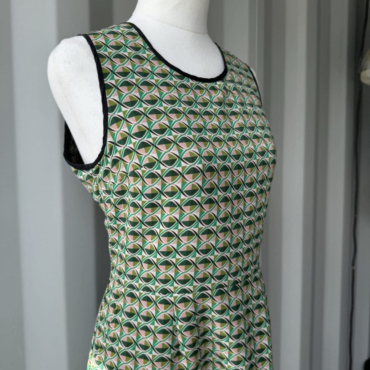 ANNA THOMAS Green Patterned Dress