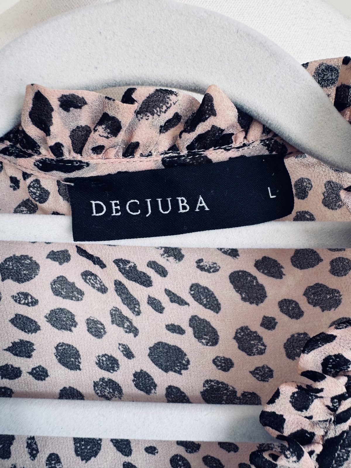 DECJUBA Leopard Print Shirt