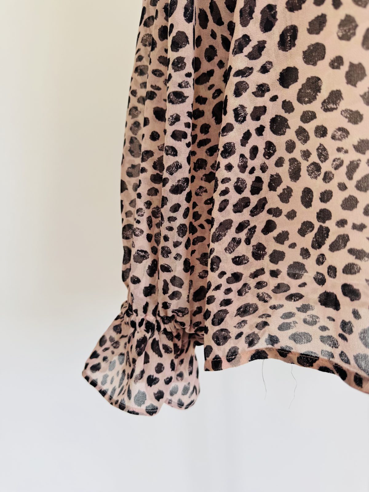 DECJUBA Leopard Print Shirt