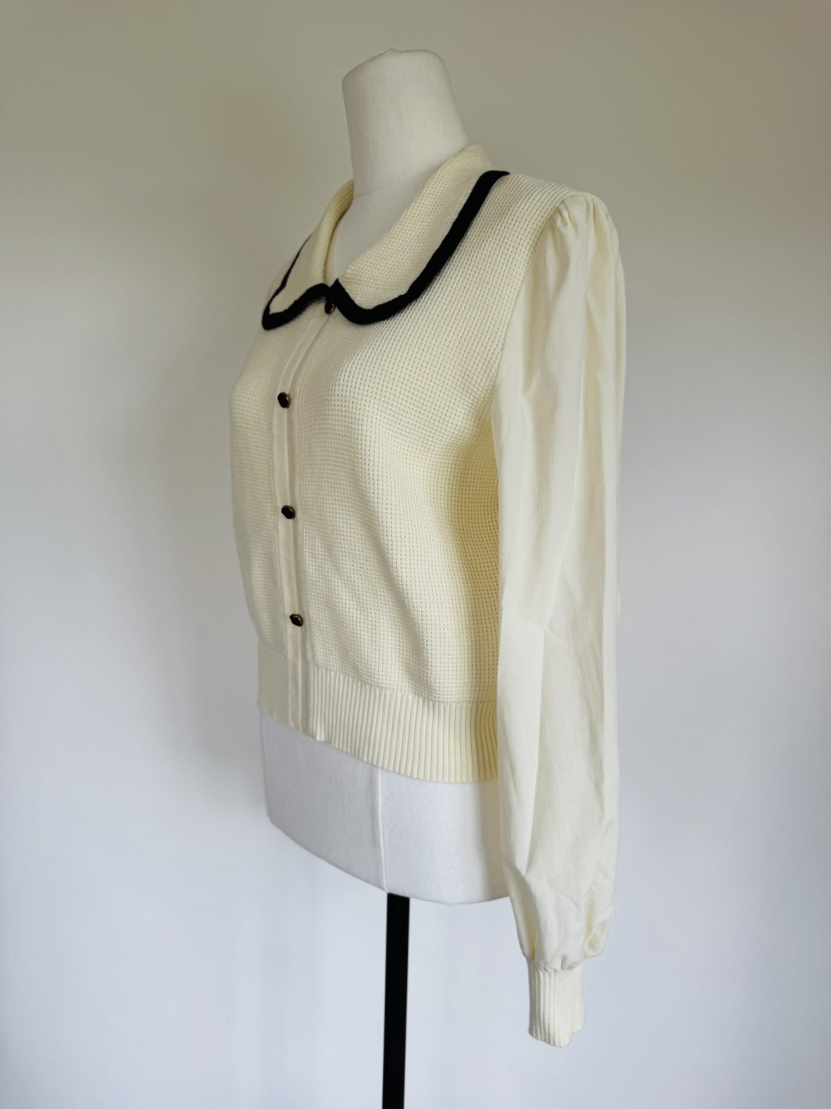 Cream cardigan with collar