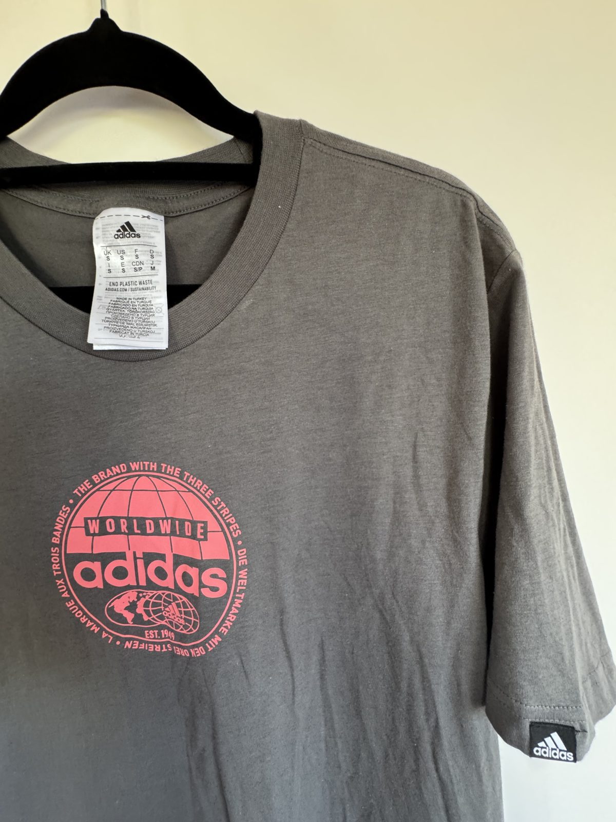 ADIDAS T-shirt